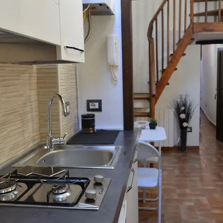 Appartement Via Del Grillo 8 *